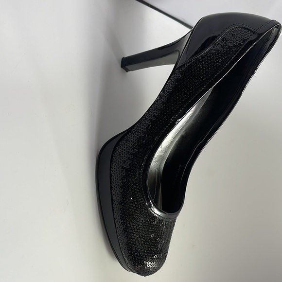 Tahari Black Sequin Cheryl Platform Heels - Picture 15 of 16